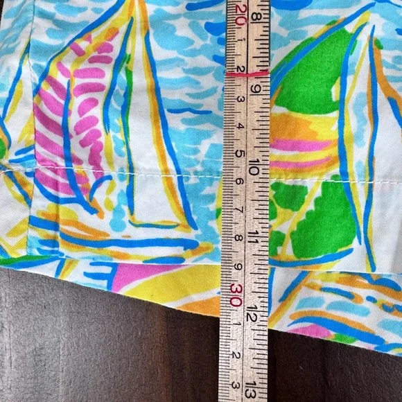 Lilly Pulitzer Adie Short You Gotta Regatta Colorful Sailboat Summer Size 4 - Picture 7 of 7